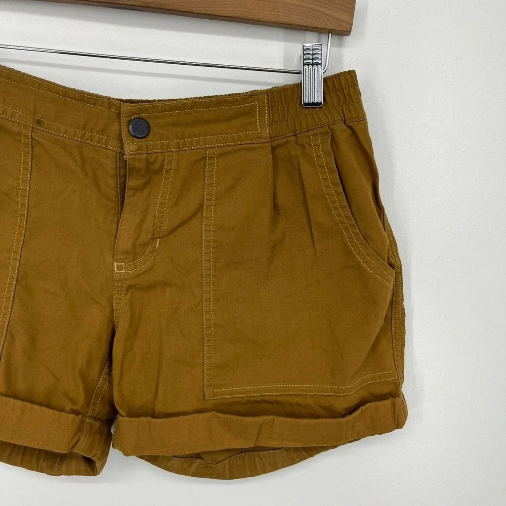 Mountain Hardwear Shorts Women's Size 2 Beige Cuffed‎ Pockets Outdoors Hiking